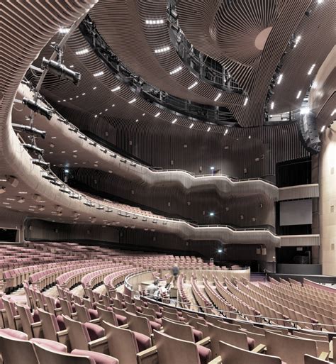 zorlu theatre.